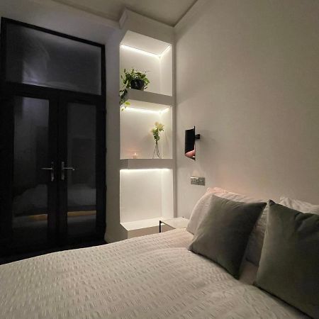 Luxury Apartment Edinburgh Centre With Steam Room Exterior photo