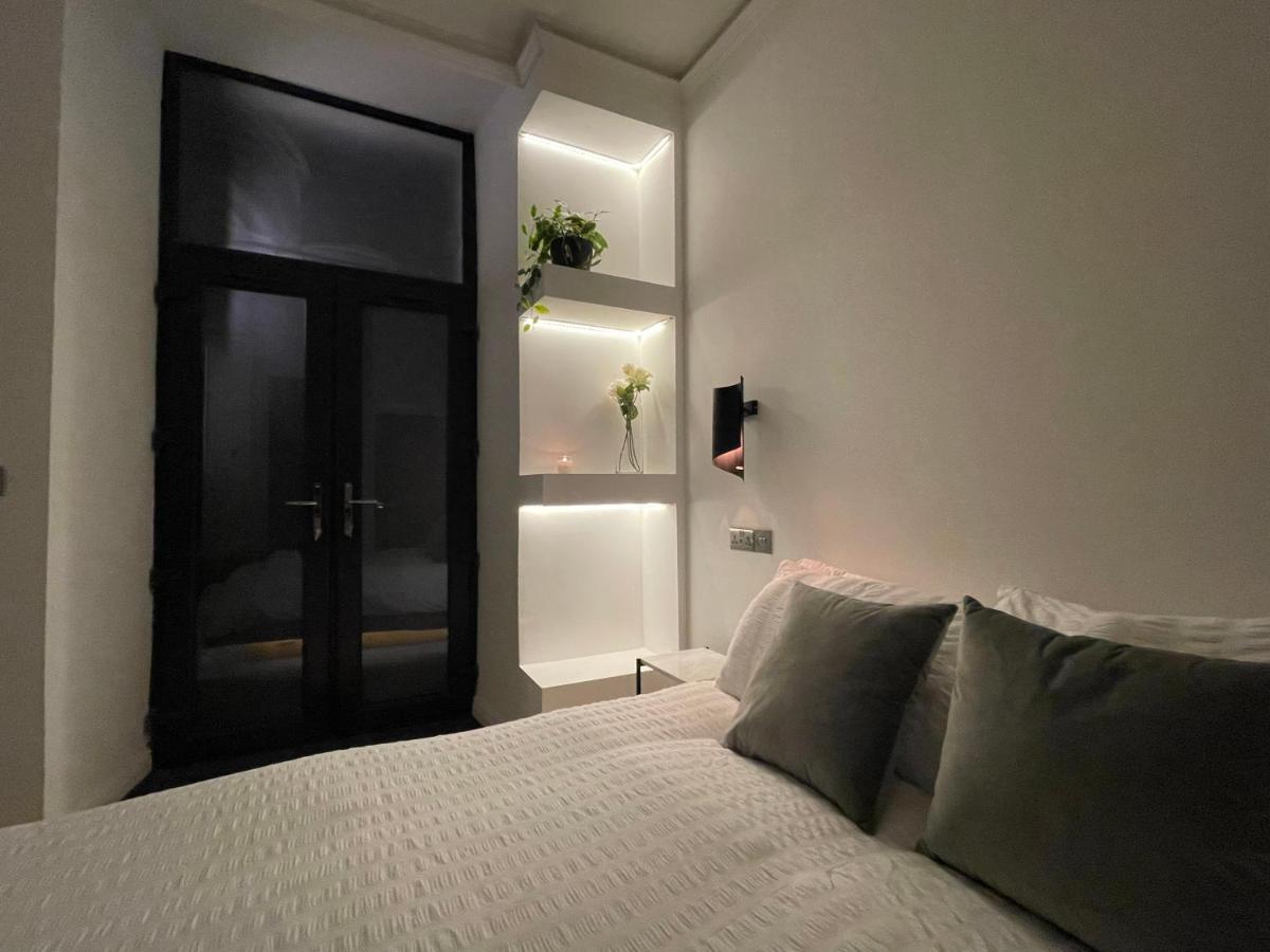Luxury Apartment Edinburgh Centre With Steam Room Exterior photo