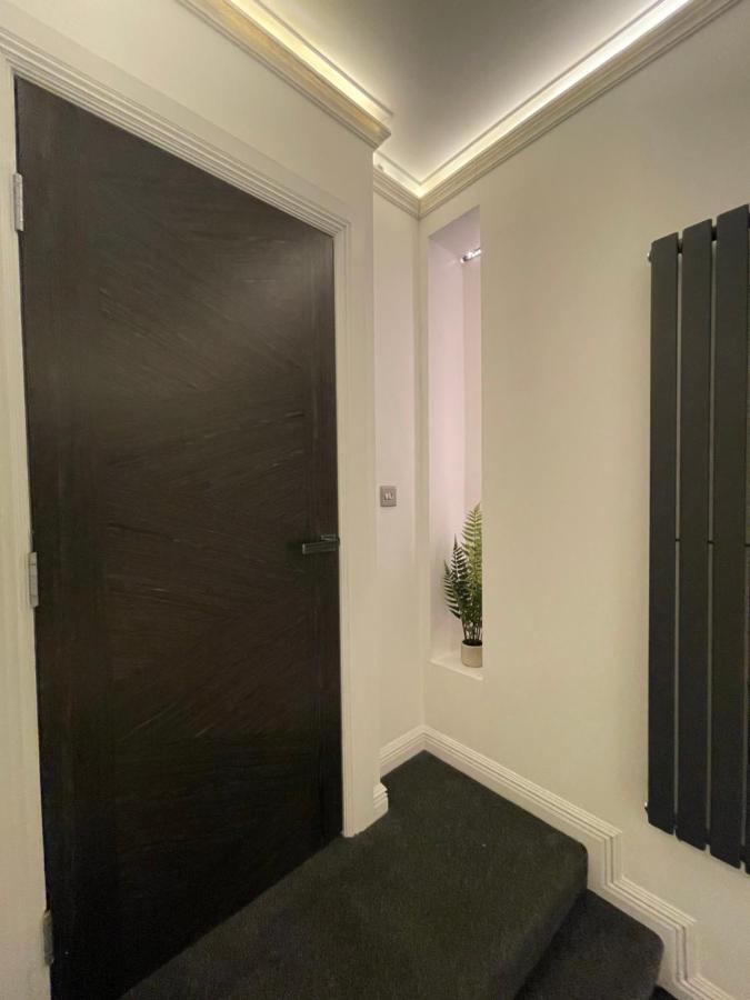 Luxury Apartment Edinburgh Centre With Steam Room Exterior photo